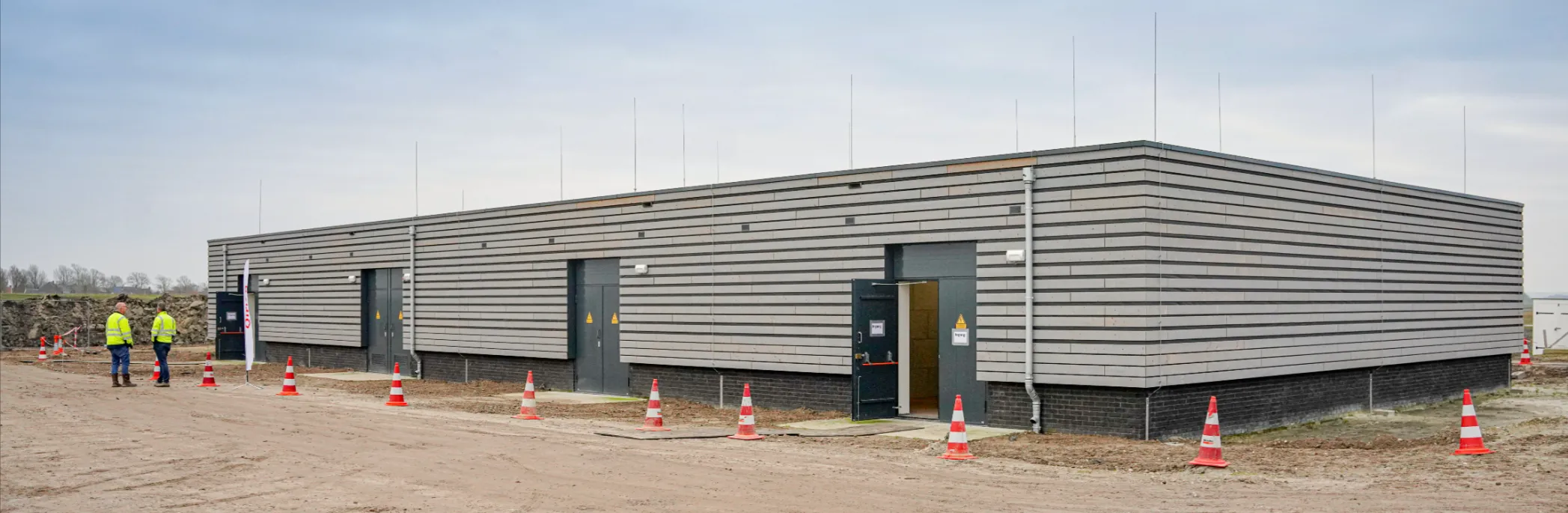 Foto van het elektriciteitsstation in Sint Maartensbrug