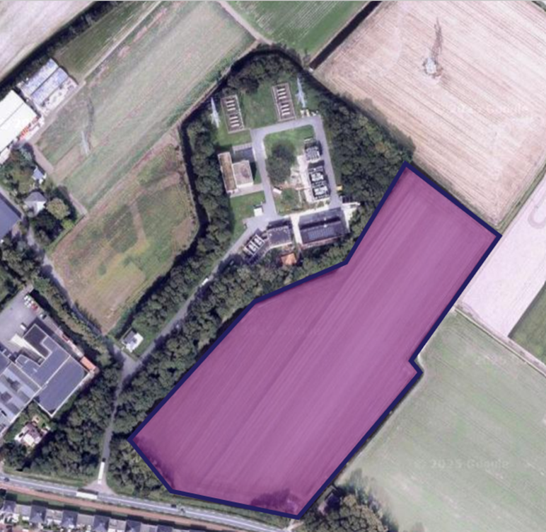 Weergave van het aangekochte stuk grond dat deels gebruikt gaat worden voor de vervanging en uitbreiding van het elektriciteitsstation