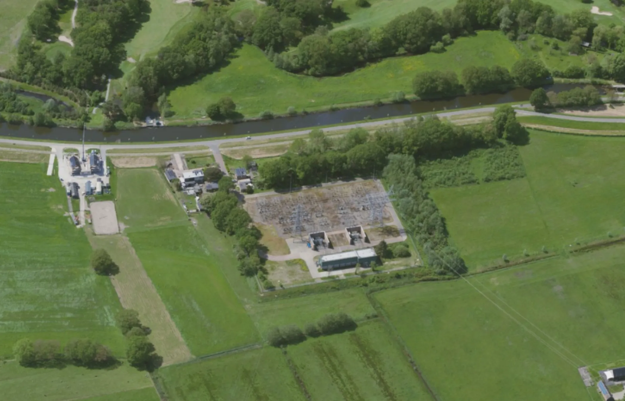 Bovenaanzicht van de uitbreiding van het elektriciteitsstation.